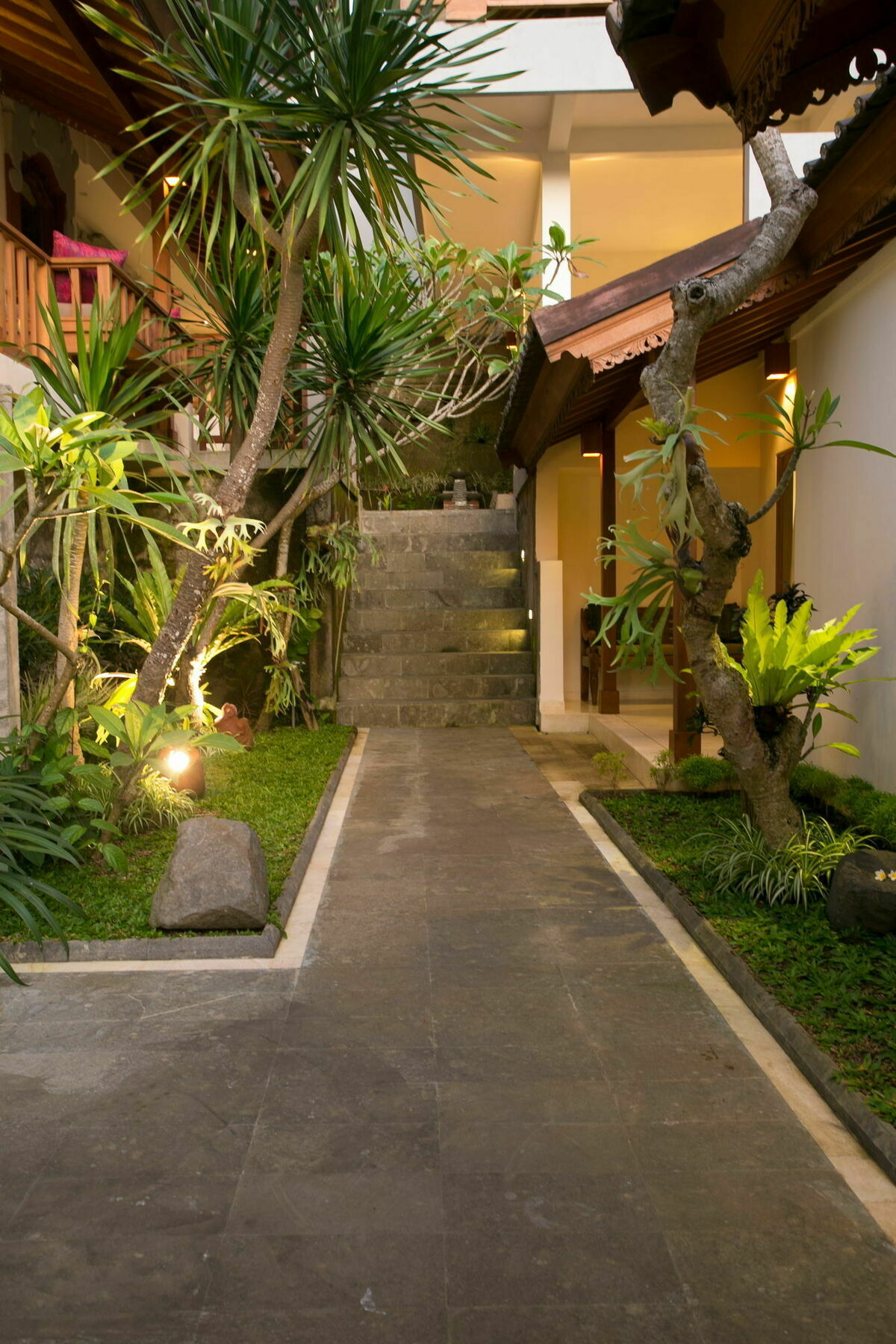 Pesantian Villa And Warung อูบุด ภายนอก รูปภาพ